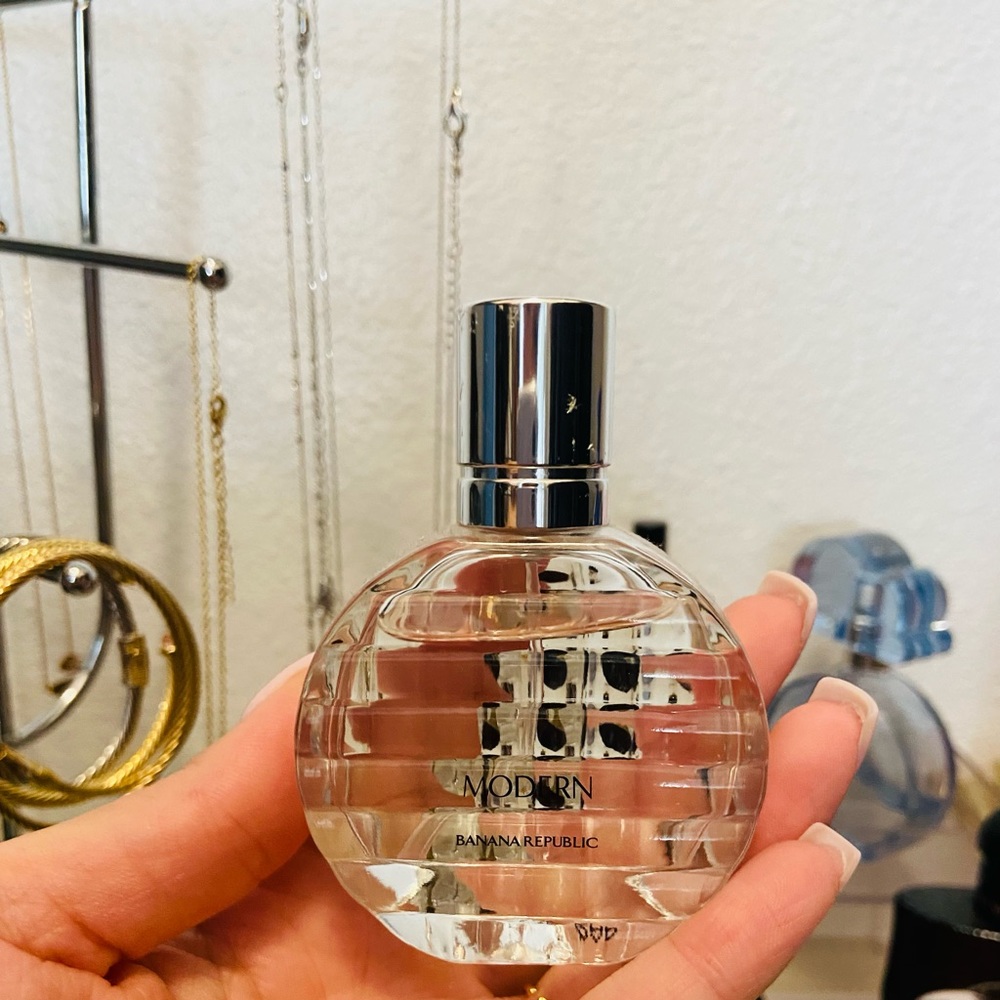 Banana republic modern woman perfume